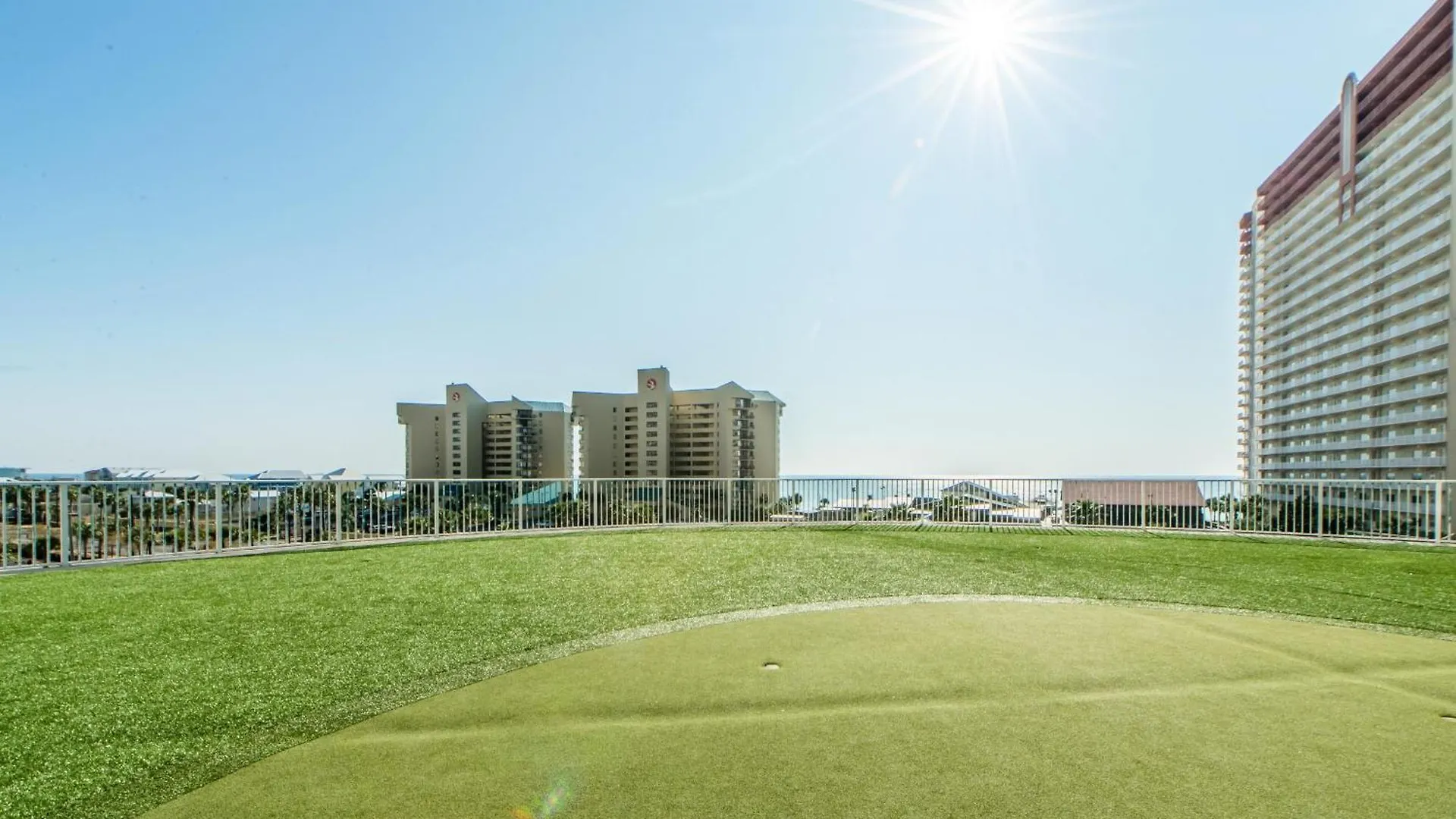 Laketown Wharf 317 Панама-Сити 0*,  США