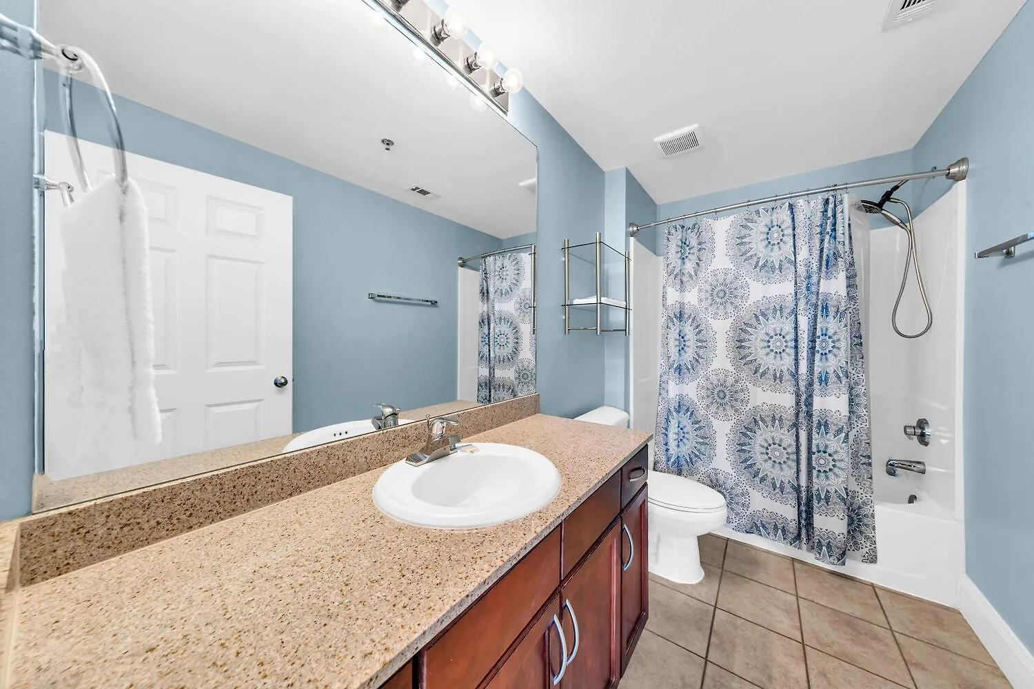 Laketown Wharf 317 Panama City Beach Holiday home